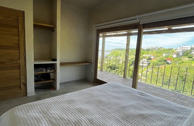 Queen Ocean View Suite at La Joya San Agustinillo