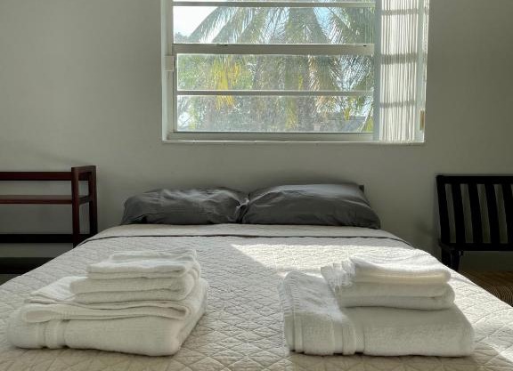 Queen's Tropical Garden View Room