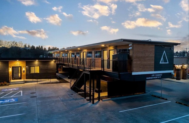 Queen Studio for a Relaxing and Active Stay