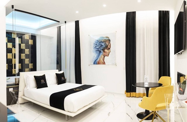 Queen Suite with Jacuzzi - B&B Kreart Suites & Rooms