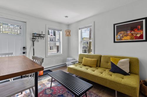 Queens Suite 1bdrm