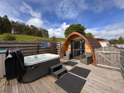 Queensland Holiday Park - Glamping in South West Scotland