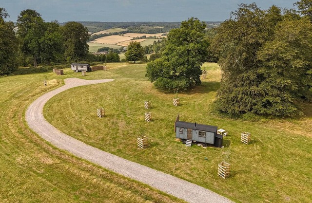 Quercus & Redwood - Sleeps 4