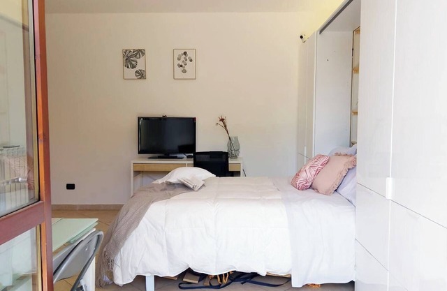 Quick Home Airport - One Bedroom Apartment, Sleeps 2