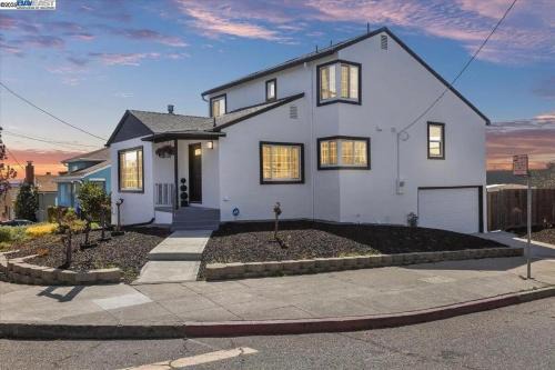 Quiet 1BR Retreat Near SF