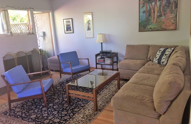 Ruhige 2100 qm Haus, 4 Blocks zum Cal Campus, 5 zum Gourmet-Ghetto, tolle Aussicht