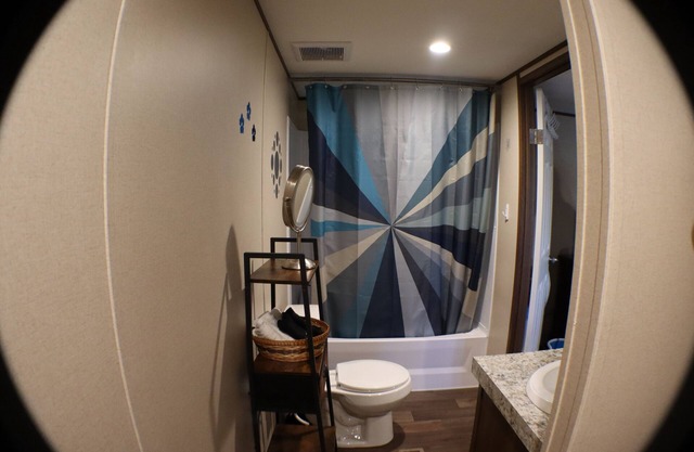 Quiet 3-bedroom 2024 Home with WiFi