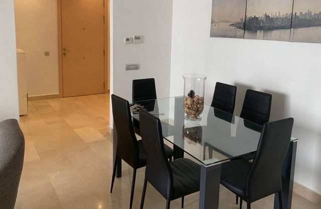 Quiet and central apartment with pool and jacuzzi