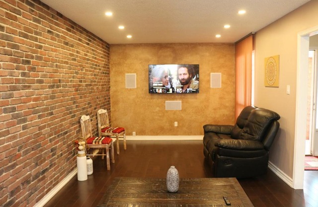 Quiet and Contemporary Home