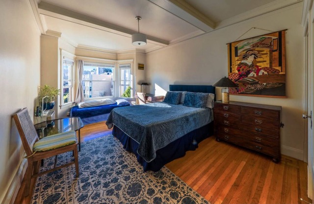 Quiet & Beautiful Historic Victorian in a PRIME LOCATION