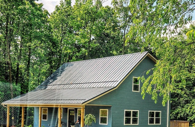 Quiet cabin 30 min from wineries, restaurants, Sugar Creek & Walnut Creek.