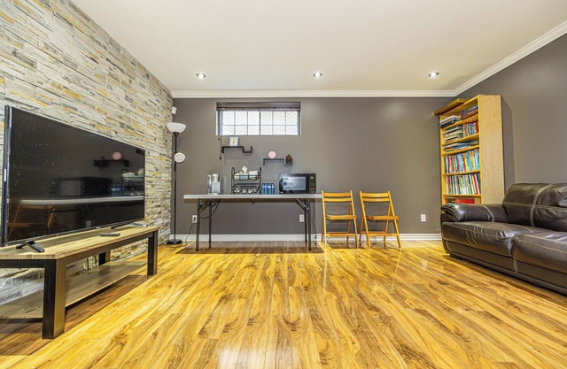 Quiet convenient 2bdr 15min Drive to MTL