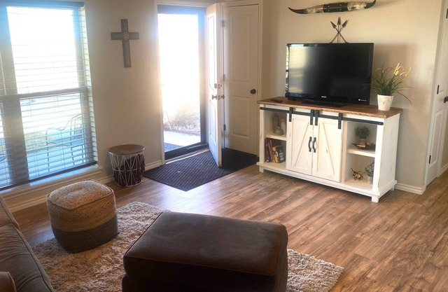 Quiet Country 4 Bed 2 Bath Home with yard. Please check description for Eclipse