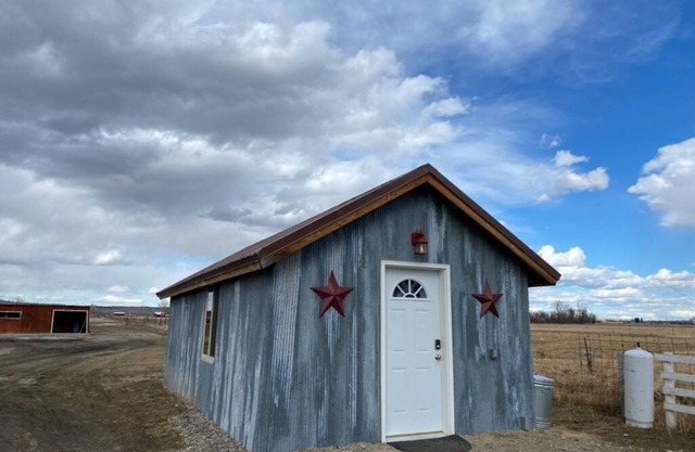 Quiet Country Burnt Cross Cabin close to Billings