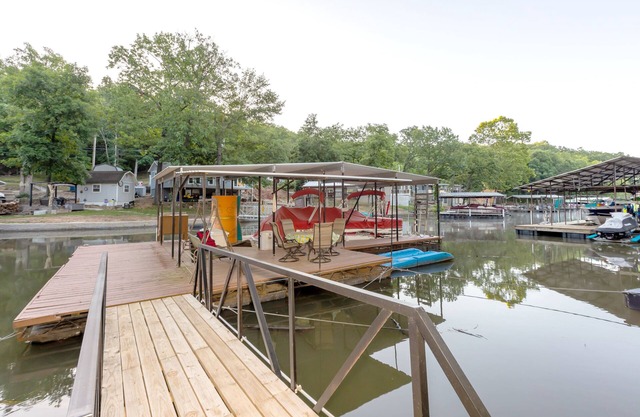 Quiet Cove, Lake Views, Grill, Private Dock