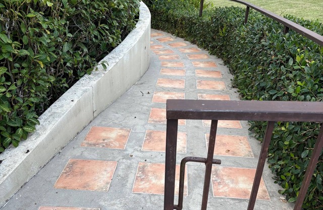 Quiet & Cozy 2-bedroom apartment with AC, WiFi in Mayagüez