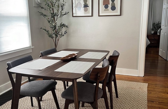 Quiet & Cozy—Entire House—NO cleaning fee