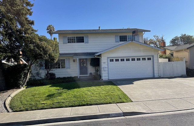 Quiet & handy family friendly in convenient location & quick access to 580 &town