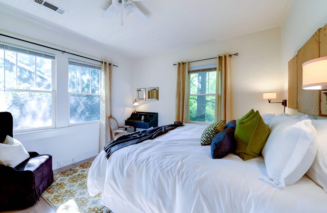 Quiet Historic Cottage In The Middle Of Everything