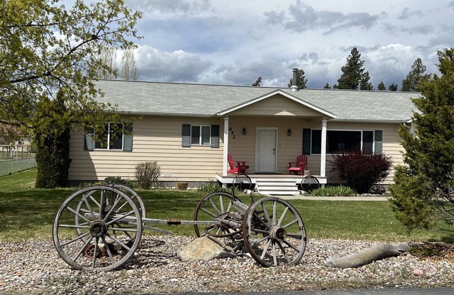 Quiet Home, Great neighborhood - Convenient for visiting Glacier Park/Ski Resort