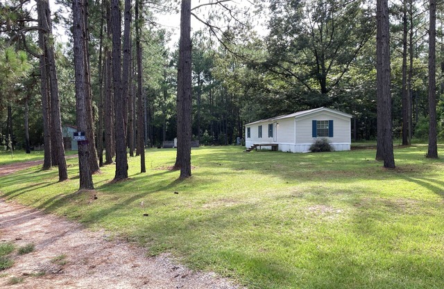 Quiet home in the country between Thomasville and Moultrie
