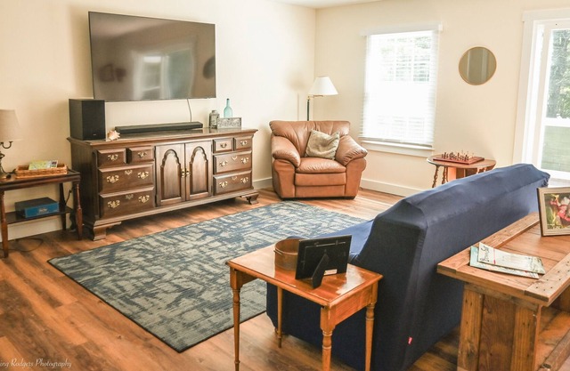 Quiet House close to all that Coastal Maine has to offer!