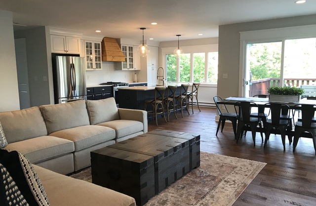 Quiet Lakefront Retreat nur 80 Minuten von NYC- mit privaten Dock