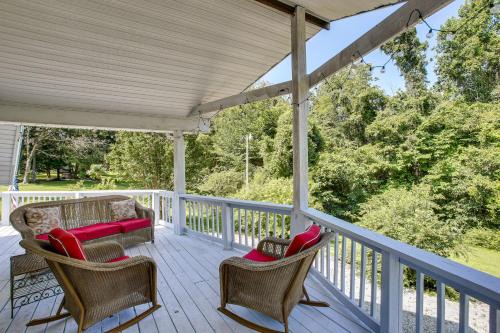 Quiet Living Near Barren River Lake Spacious Home