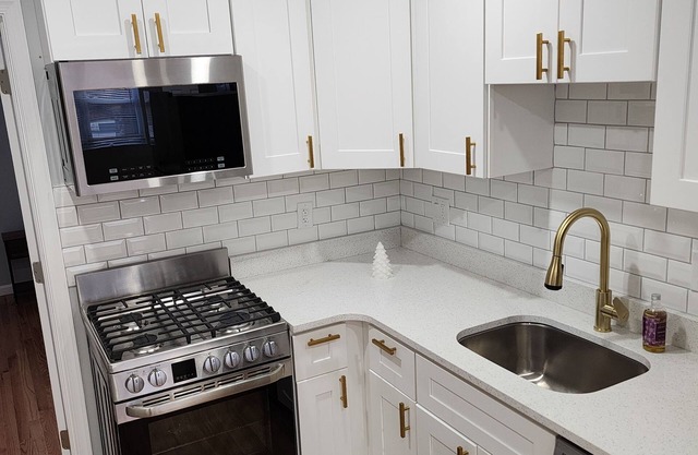 Quiet location with easy access to transportation