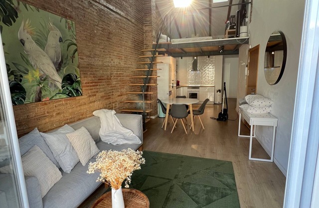 Quiet loft near City Center
