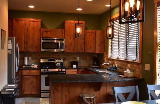 Beautiful Townhome near downtown Loveland and I-25!