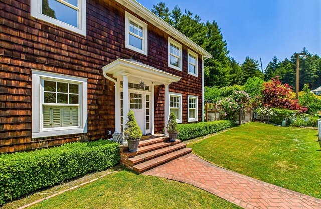 Quiet, luxe, near trails & town