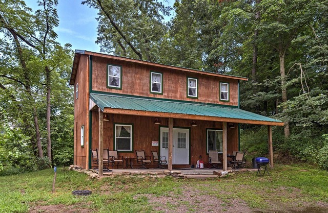 Ruhiges Mount Perry Cabin auf einem Bauernhof!