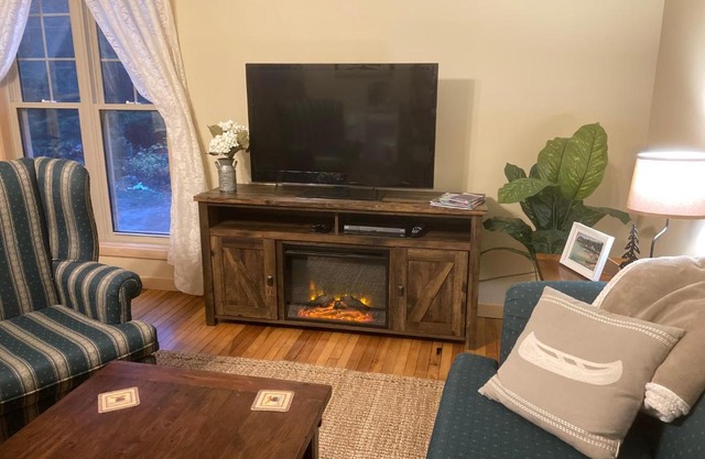Quiet Muskoka Retreat - guest suite 5min to Bracebridge