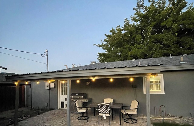 Quiet neighborhood minutes away from Roswell's downtown & NMMI