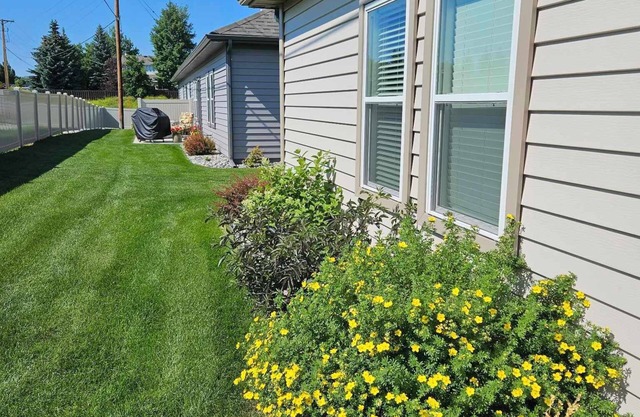 Quiet, newer construction town home near the walking path network in Sheridan.