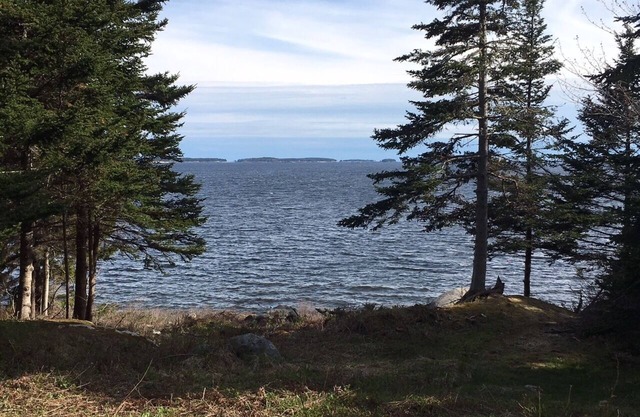 Ruhiges Ocean Front House mit Blick auf die Penobscot Bay, Rocky Coast
