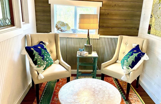Quiet, peaceful, spotless studio near Lake Superior and all Bayfield amenities.