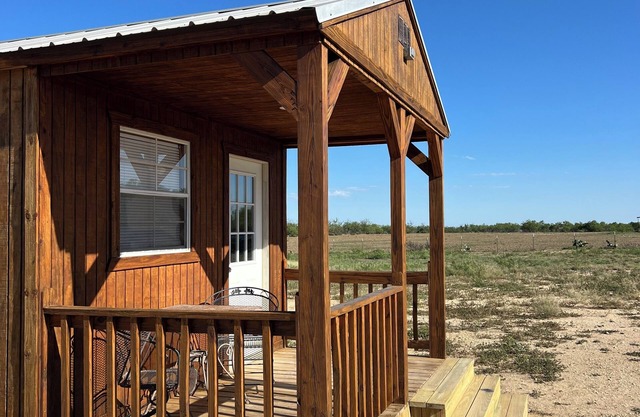 Quiet, Peaceful centrally located cabin