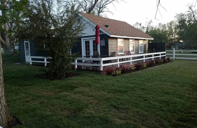 Quiet Private Country Cottage
