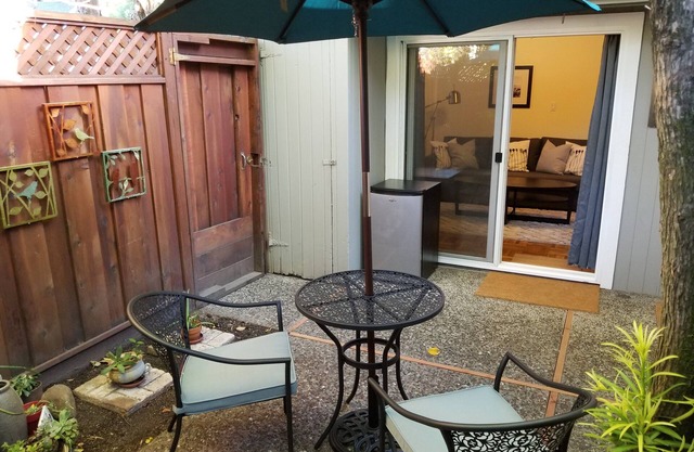 Ruhiges privates Los Gatos Häuschen C