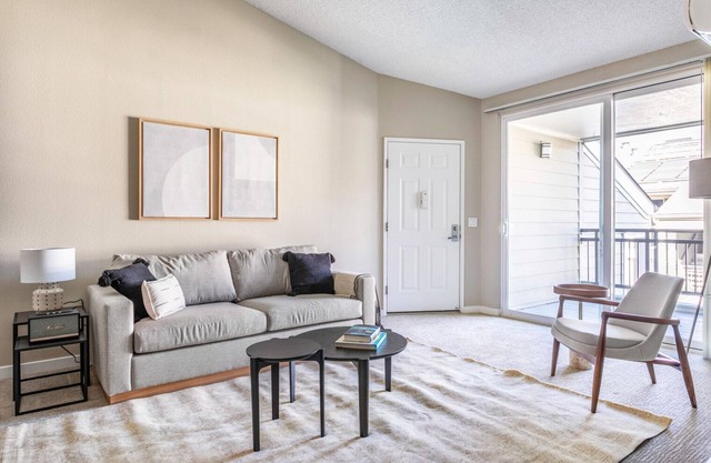 Quiet Santa Clara 1BR w/ W/D, Parking, walk Downtown, by Blueground