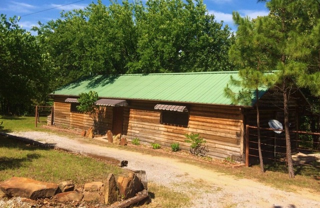 Quiet & Secluded Kabine auf Skiatook See