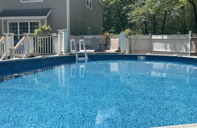 Quiet Setting Close to downtown, Track and SPAC