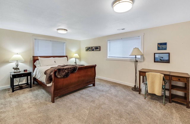 Quiet, Spacious MT Adventure Hub On Main Street In Saint Regis