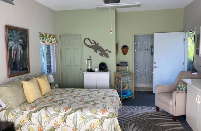 Quiet Studio Vacation Rental on the Beautiful Puna Coast