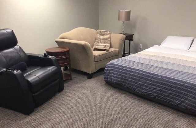 Quiet suite near beach.. Serene setting with patios and space to BBQ