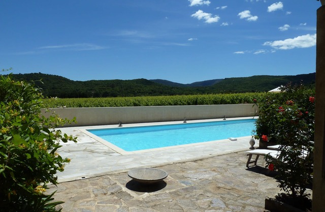 ruhige Weinberge, Golf von Saint Tropez, schöne Villa mit privatem Pool