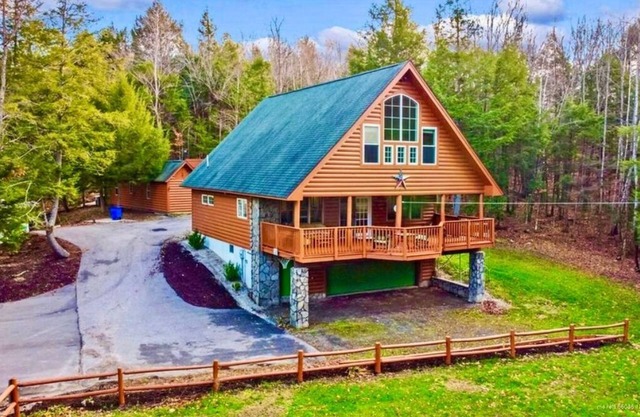 Quiet Waterfront Retreat on 2 Private Acres - w/Game Room, Kayaks & Canoes