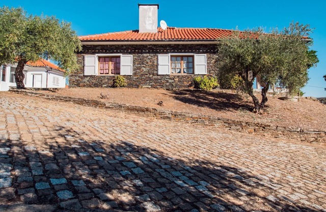Quinta da Vela - Vier Schlafzimmer Haus, Schläft 8